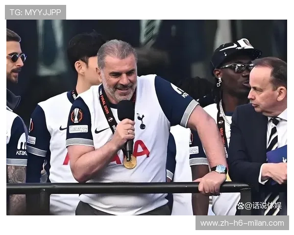 2平8负！英超主帅下课，或成国足主帅新目标，曾带领海港夺冠，英超主教练名单