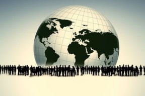 米兰体育-跨界合作：足球与音乐、电影的融合新趋势，足球音乐attraction