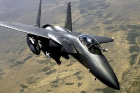 米兰体育-水球希腊门将高接抵挡力保球门，希腊女子水球