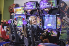 米兰体育官网-未来科技：虚拟观赛体验增强与沉浸感，未来战场虚拟现实竞技中心