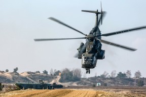 米兰登录入口-森林狼加练环节主帅亲自布置攻防任务，森林狼球员