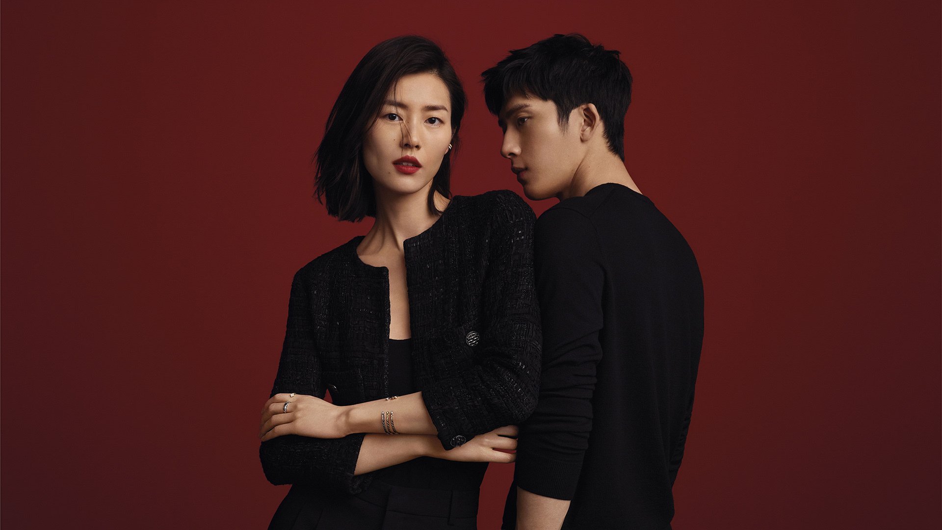 “短柄墙球：高新区全民健身馆上演反转剧，战术和快速反应成比赛关键”